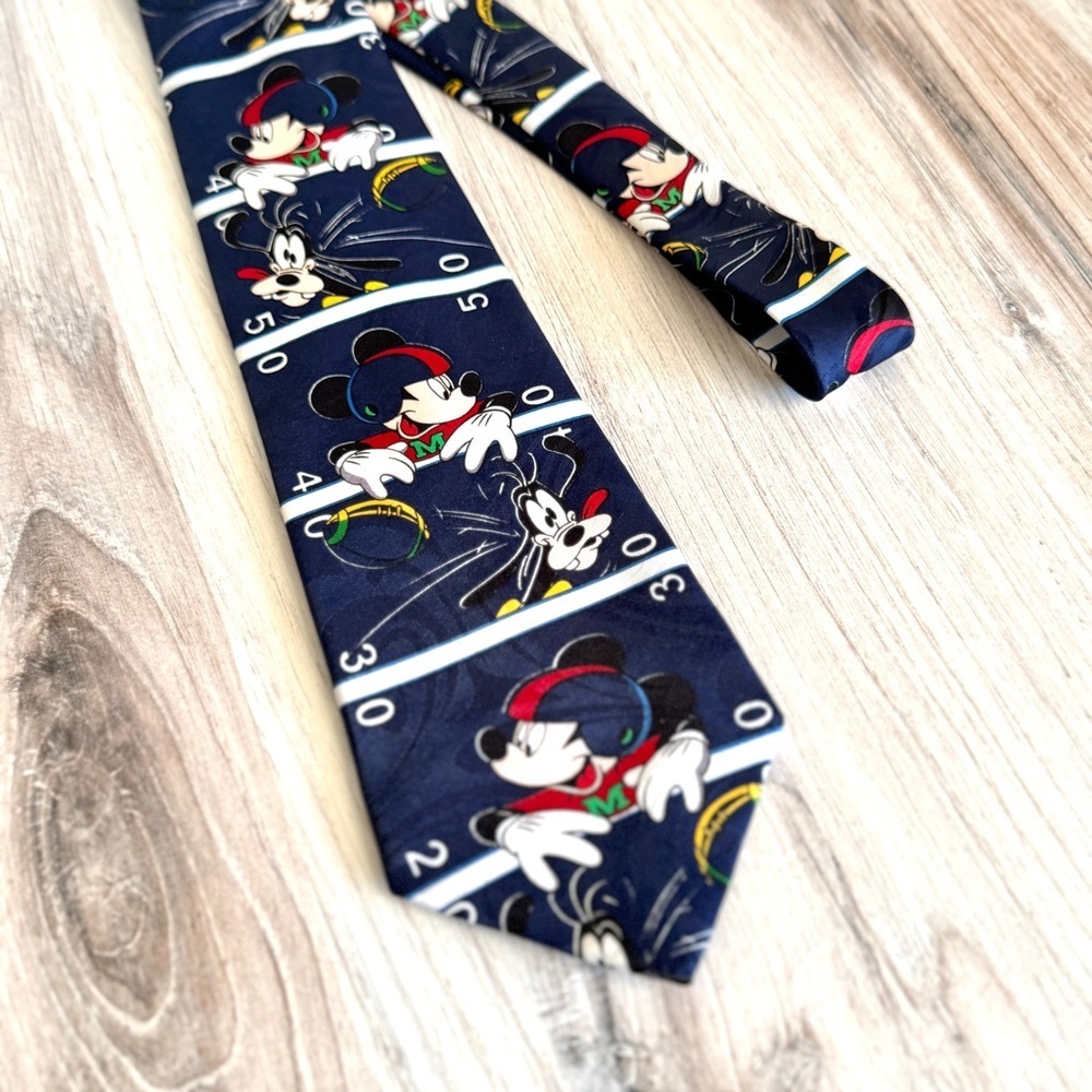 Vintage Mickey Unlimited Walt Disney Mickey Mouse Football Tie - Picture 2 of 3